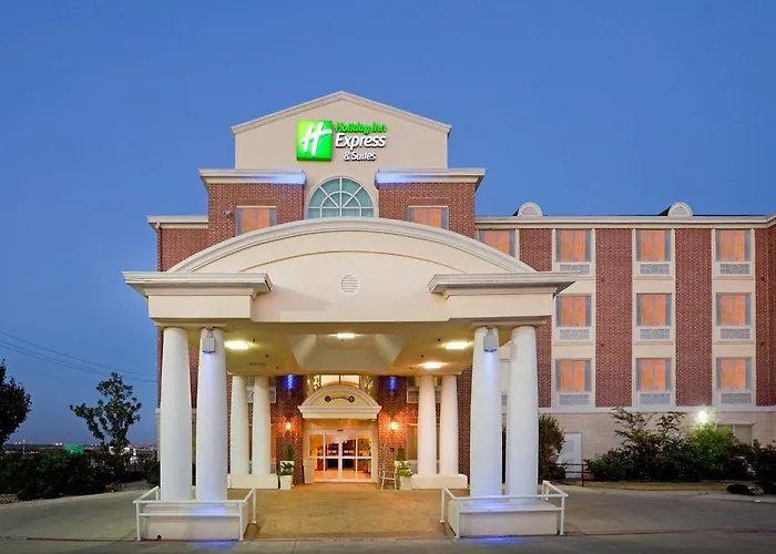 Express Worth Nw Loop 820 By Ihg Hotel 3*