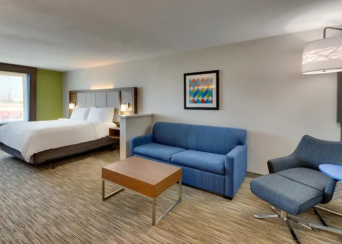 Express Worth Nw Loop 820 By Ihg 3*