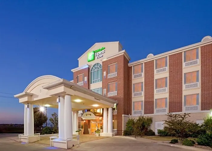 Express Worth Nw Loop 820 By Ihg Hotel 3*