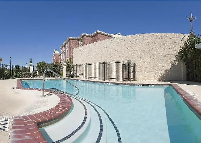 Hotel Express Worth Nw Loop 820 By Ihg Fort Worth