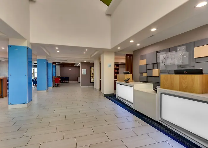 Express Worth Nw Loop 820 By Ihg 3* Fort Worth