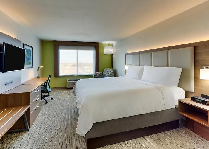 Hotel Express Worth Nw Loop 820 By Ihg 3*