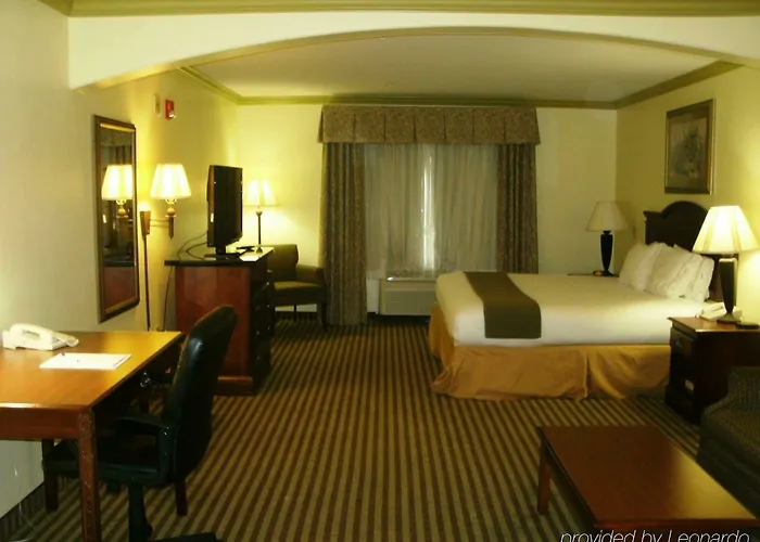 Hotel Express Worth Nw Loop 820 By Ihg